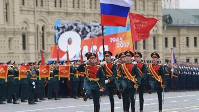 Vì sao Putin hô ‘ura’ trong lễ duyệt binh?