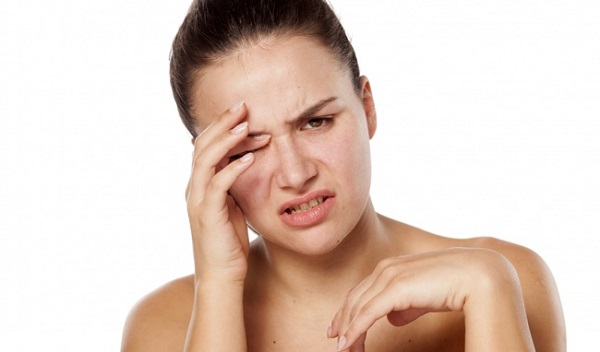 Mắt trái giật ở nữ là điềm báo gì? Xem điềm báo qua việc nháy mắt ở nữ